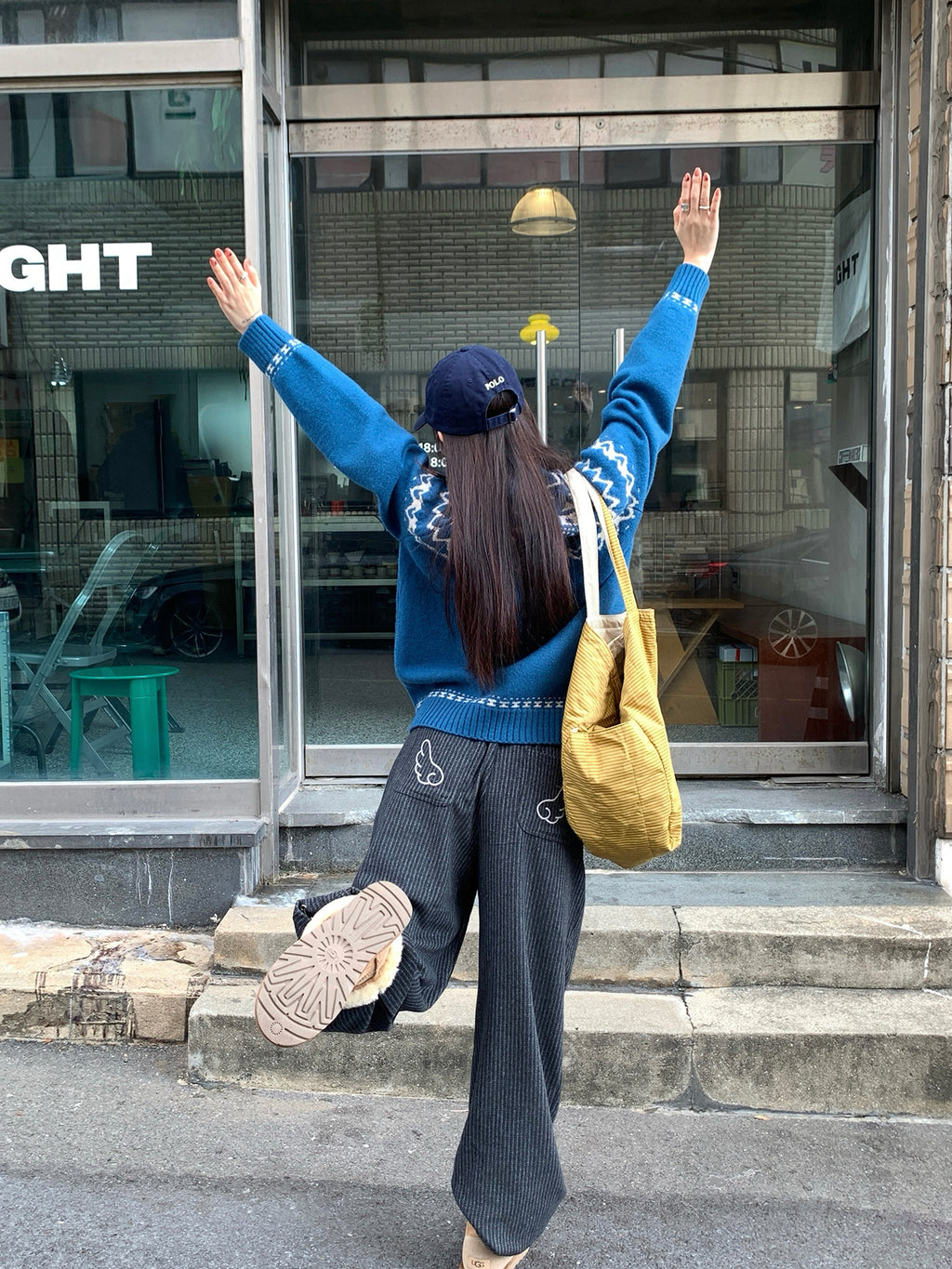 RAINY刺繍縦縞のゆったりカジュアルパンツ