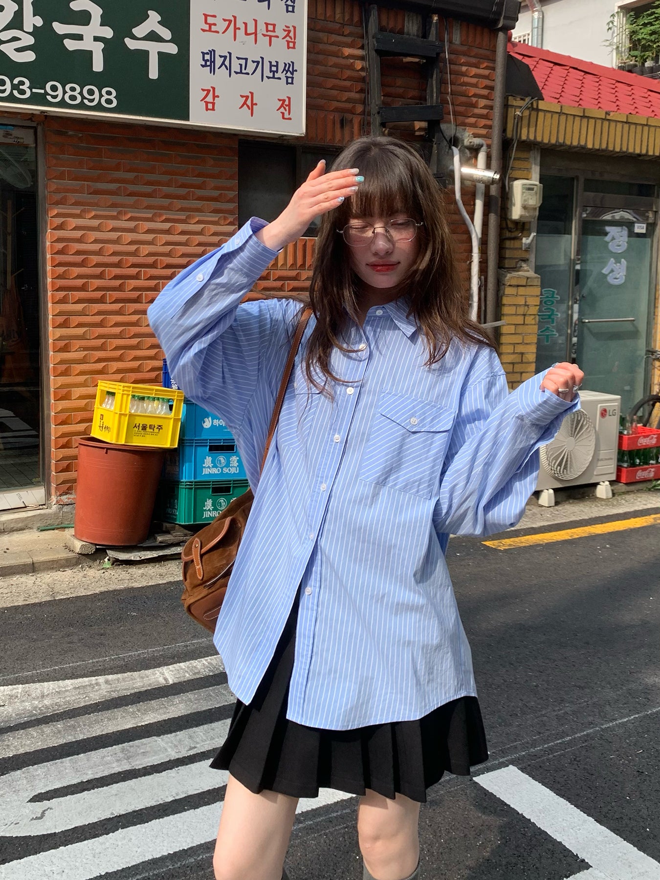 RAINYゆったり定番ベーシックストライプのポーチ付きシャツ 25FA43309J