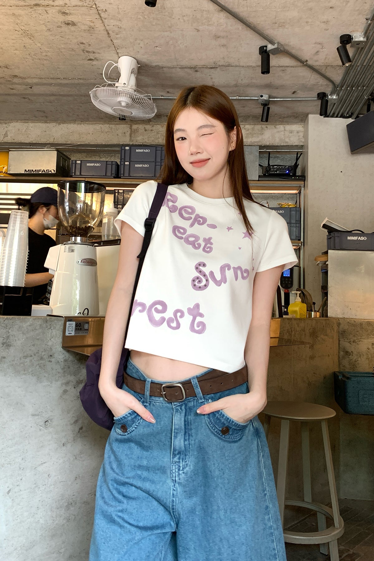 RAINY落書きプリントのアルファベットTシャツ26SA23886Q