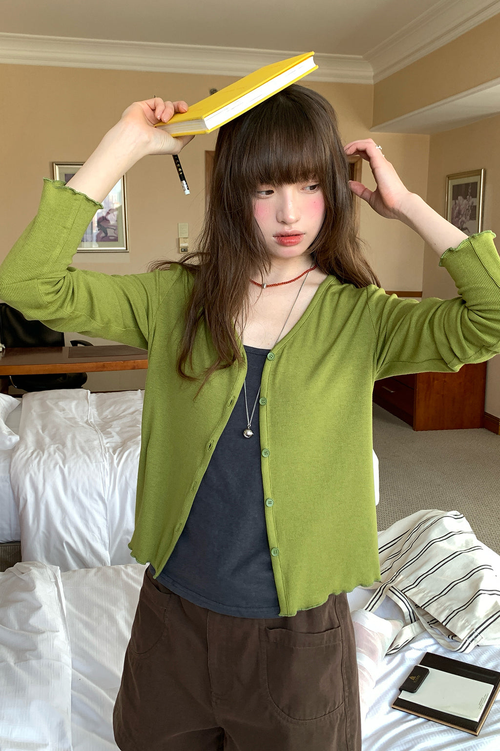 RAINY日焼け止めリラックス感Vネック薄手カーディガン26SG23724X