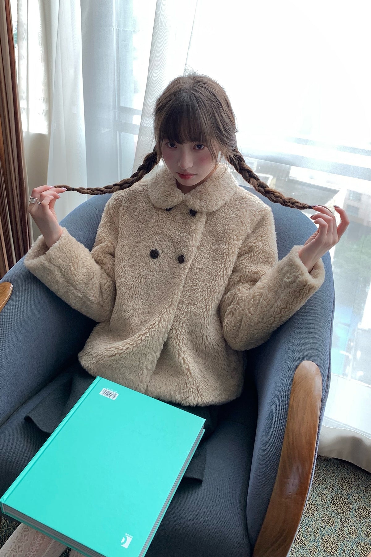 RAINY 韓国風ガーリーなダブルボタンファーコート 保温ショートコート 26WD63992J
