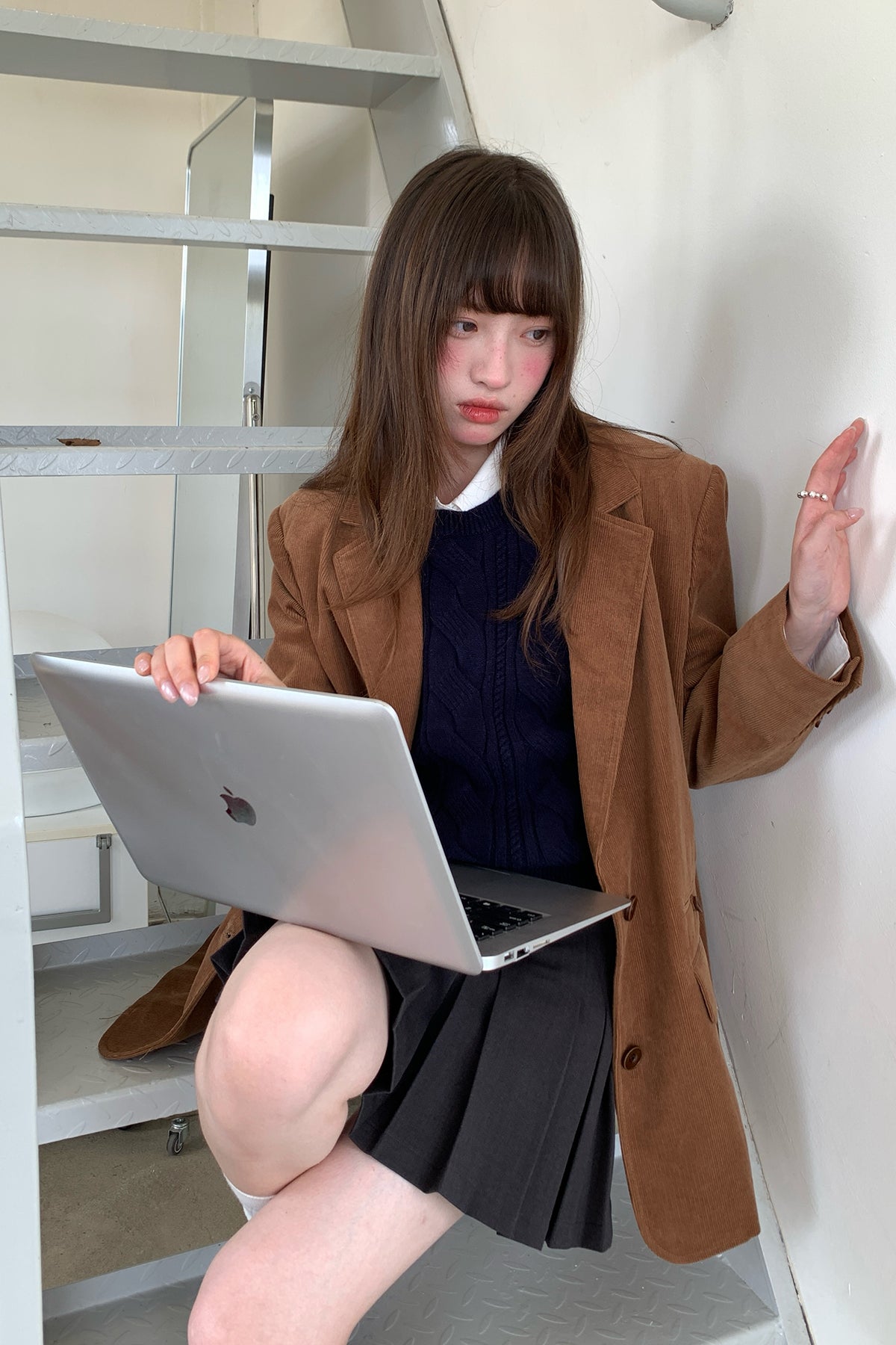 RAINY ヴィンテージ風アーティスティック 2ボタン カジュアルスーツ26FD83875X