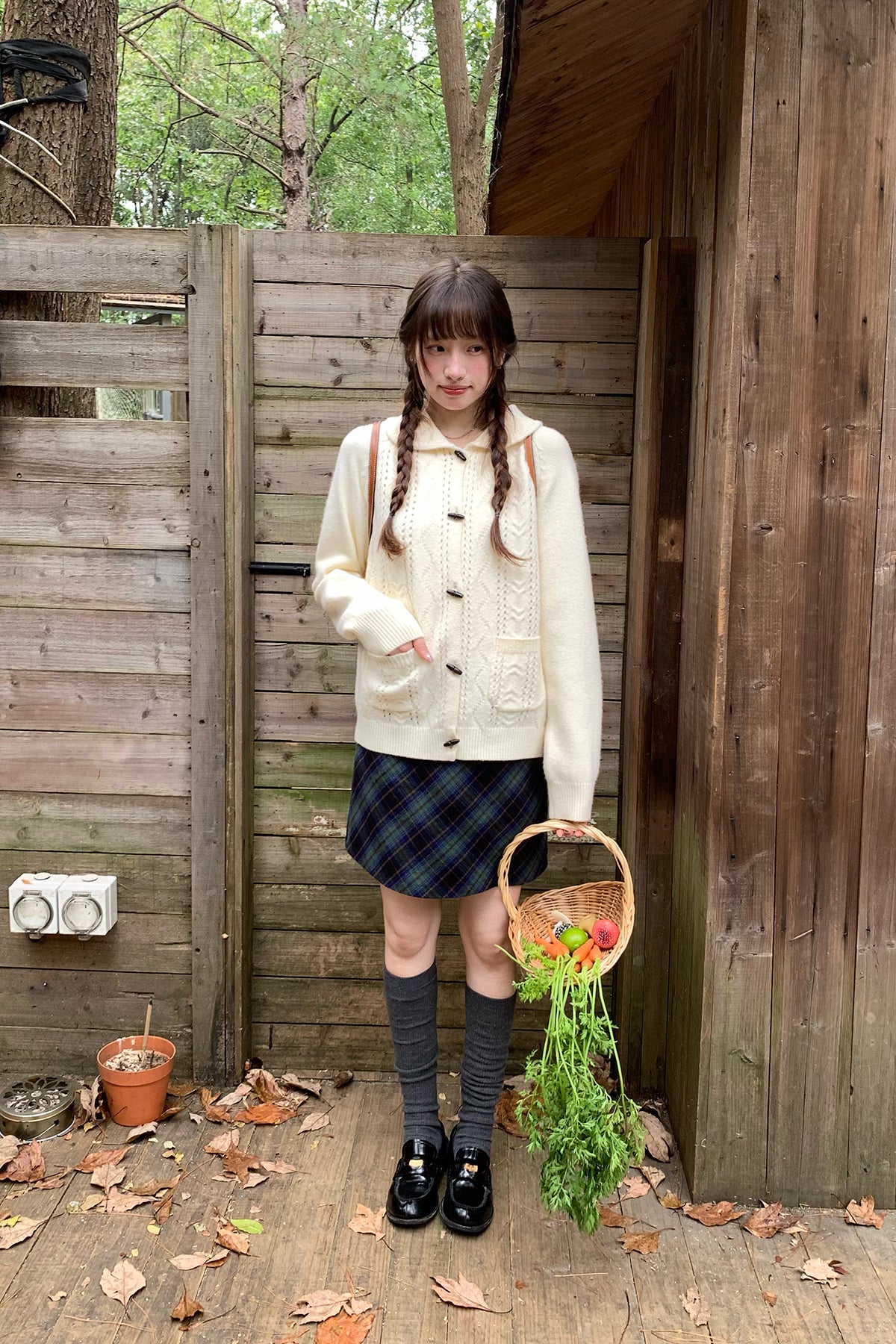 RAINY ゆったりルーズフィット牛角ボタンニットカーディガン ドールカラー透かし編みセーター 26WG23995X
