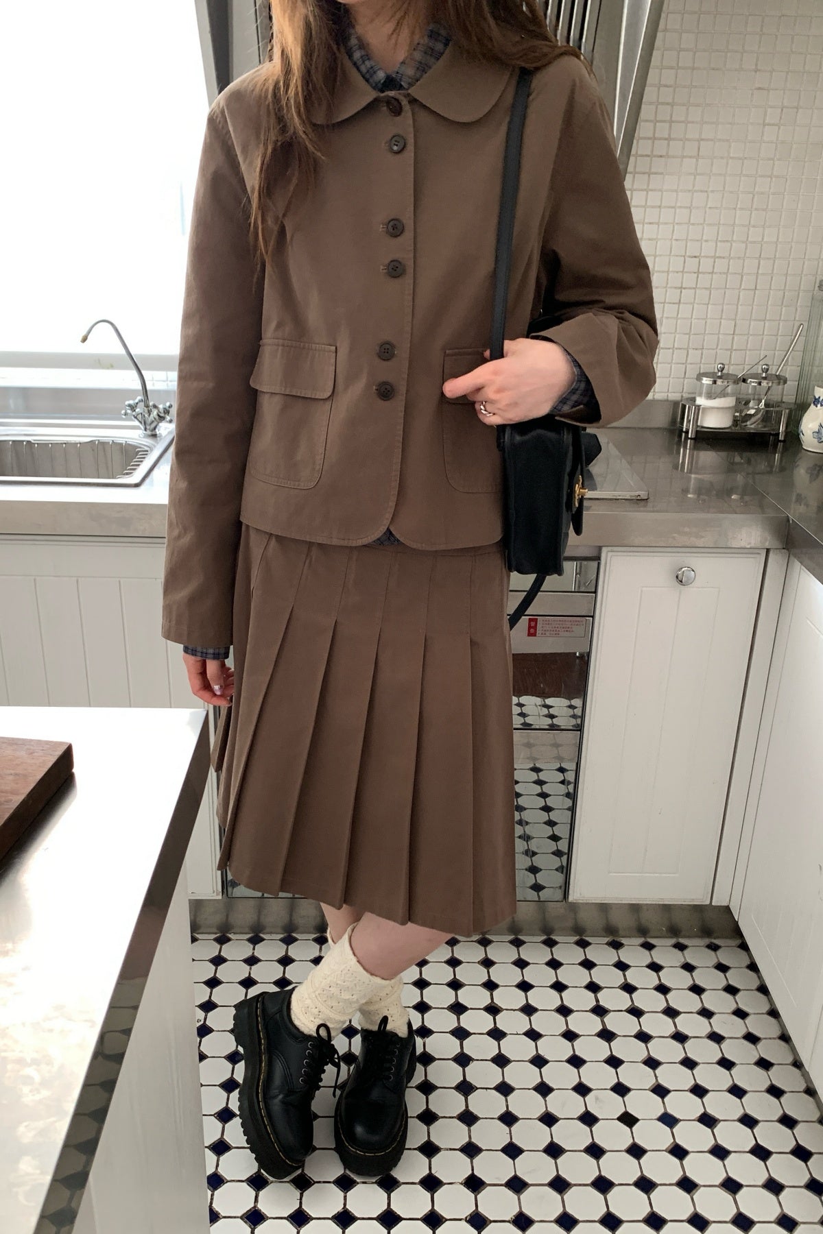 RAINYレトロカレッジ風智感スーツスーツピュアカラープリーツスカート2点セット 26FH63953Q