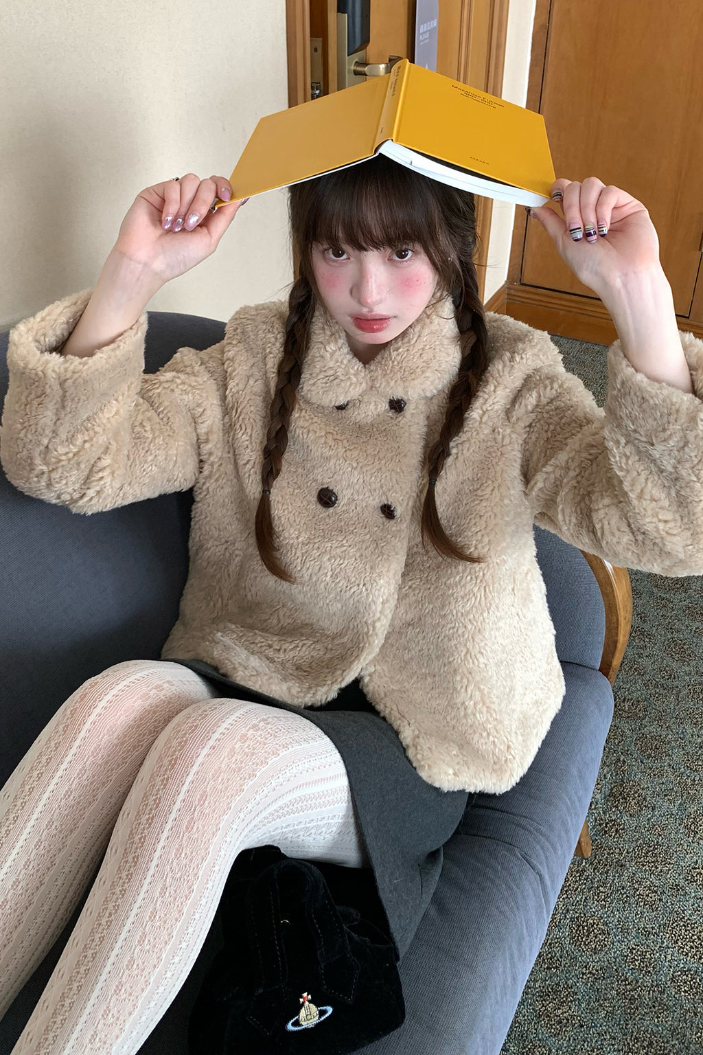 RAINY 韓国風ガーリーなダブルボタンファーコート 保温ショートコート 26WD63992J