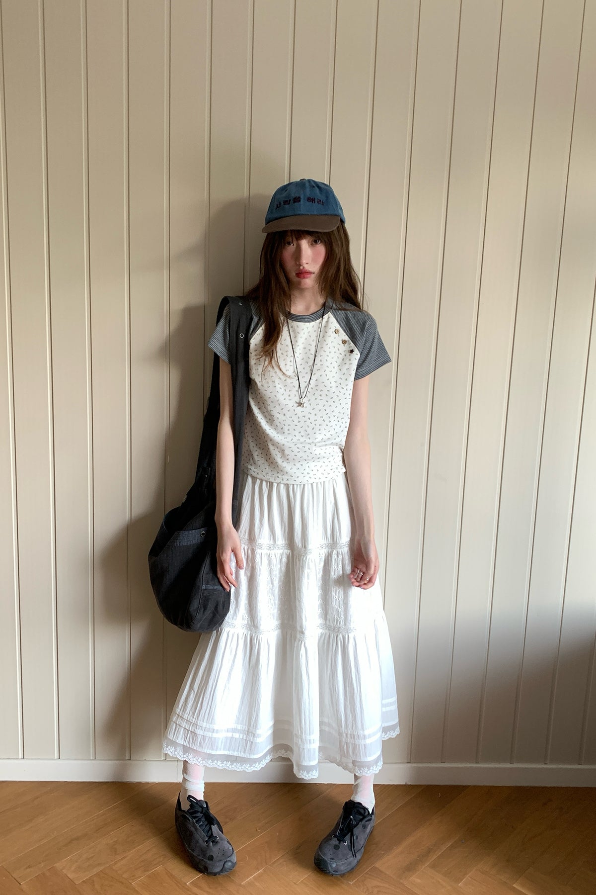 RAINYシックなストライプの花柄Tシャツ26SA23705Q