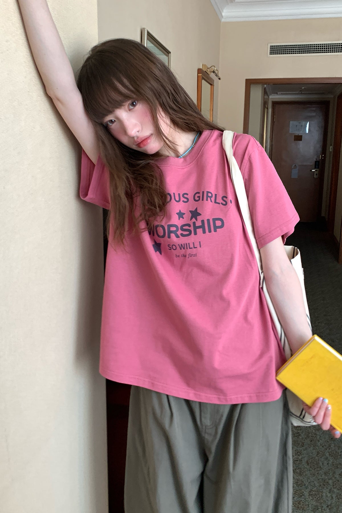 RAINYアメリカンアルファベットプリントTシャツ26SA23785S