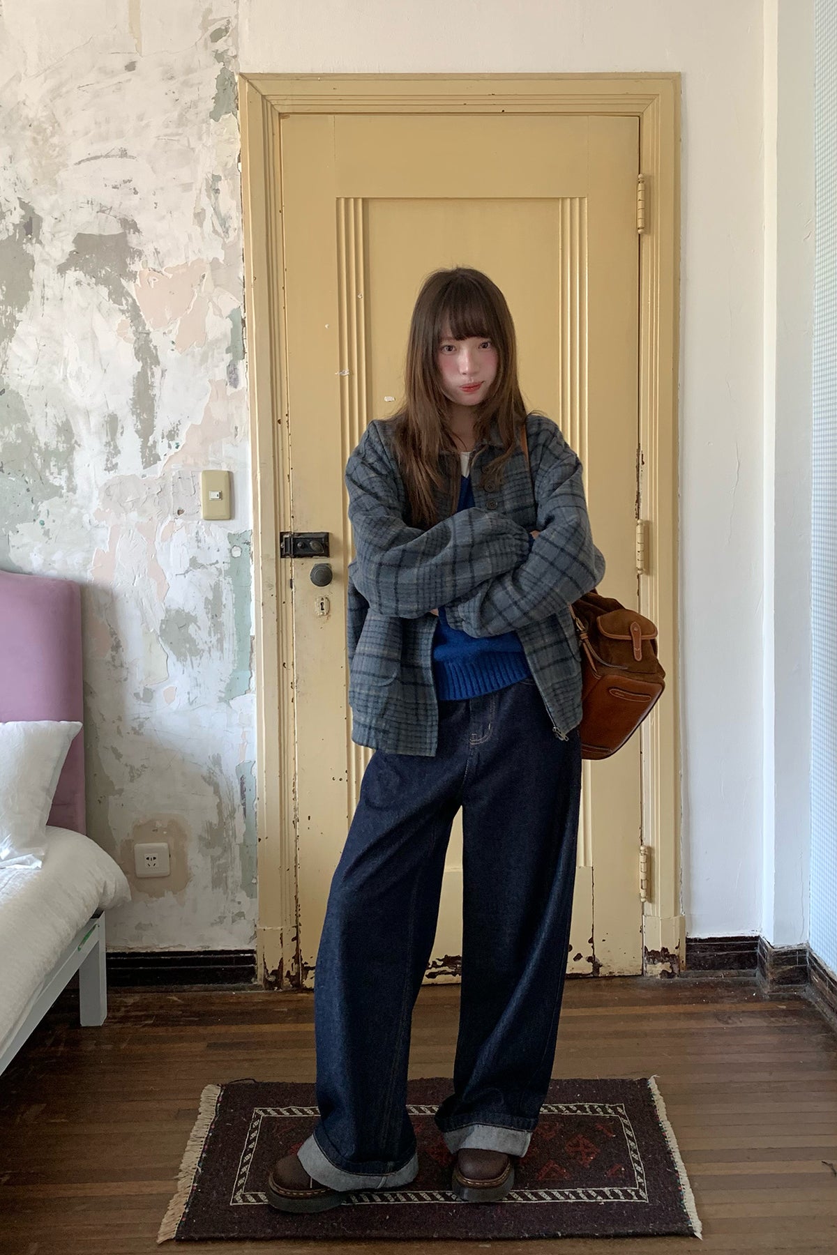 RAINY シンプルで着回しやすいロールアップ裾ステッチ入りワイドデニムパンツ 26WB23998X