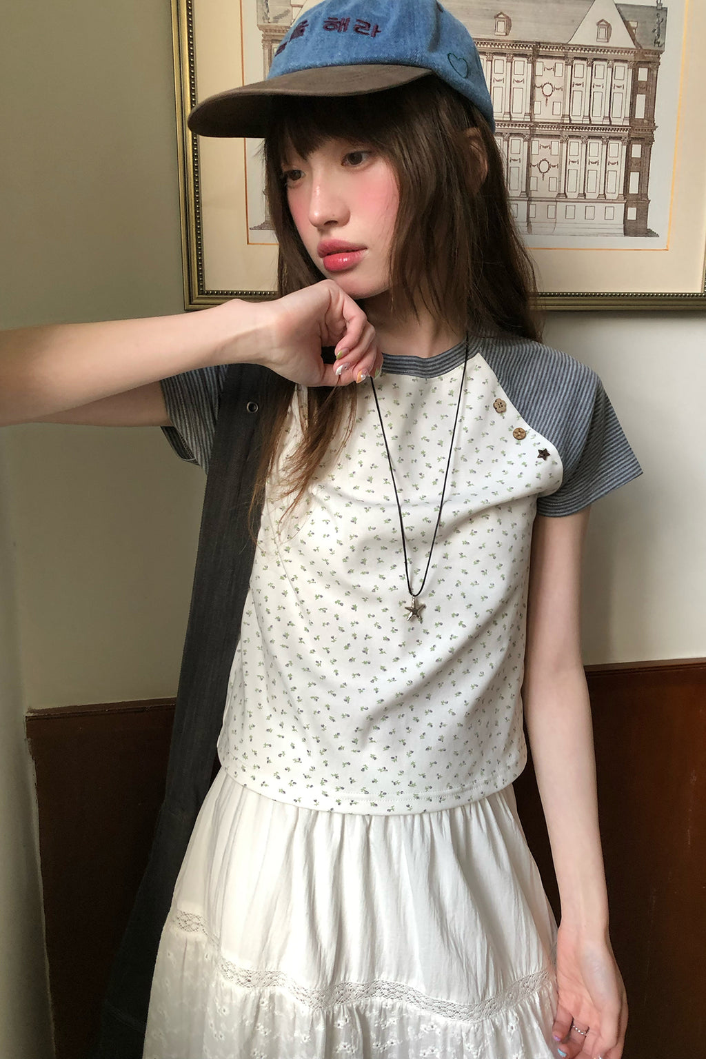 RAINYシックなストライプの花柄Tシャツ26SA23705Q