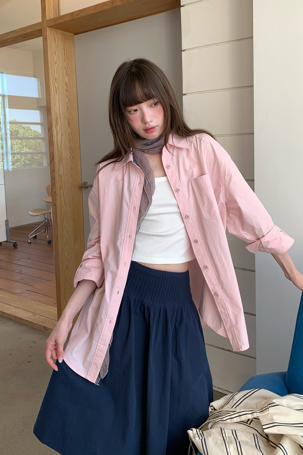 RAINYのカジュアルな開襟シャツ26FA43930Q