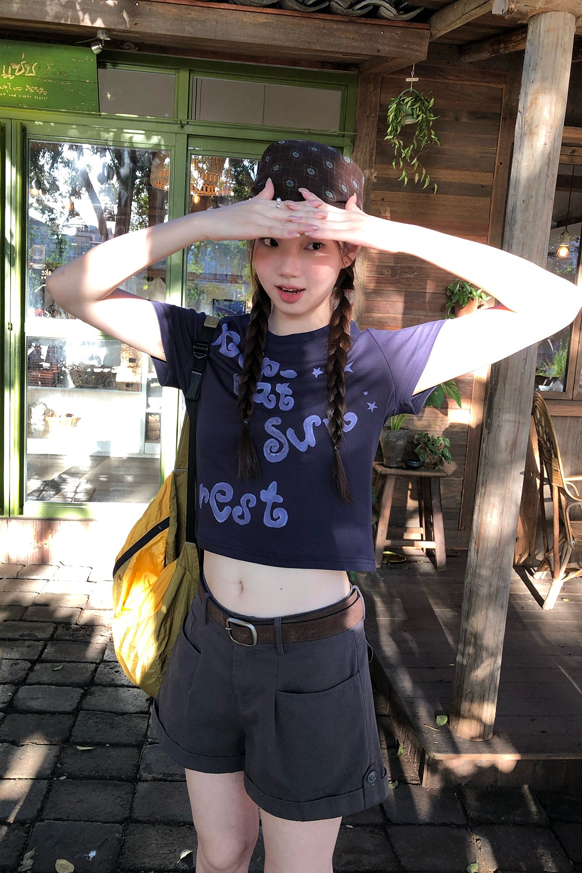 RAINY落書きプリントのアルファベットTシャツ26SA23886Q