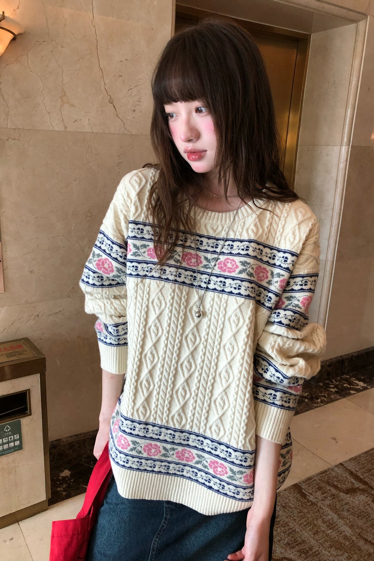RAINYレトロな田園花の立体ジャカードセーターラウンドネックニット 26FG13962J