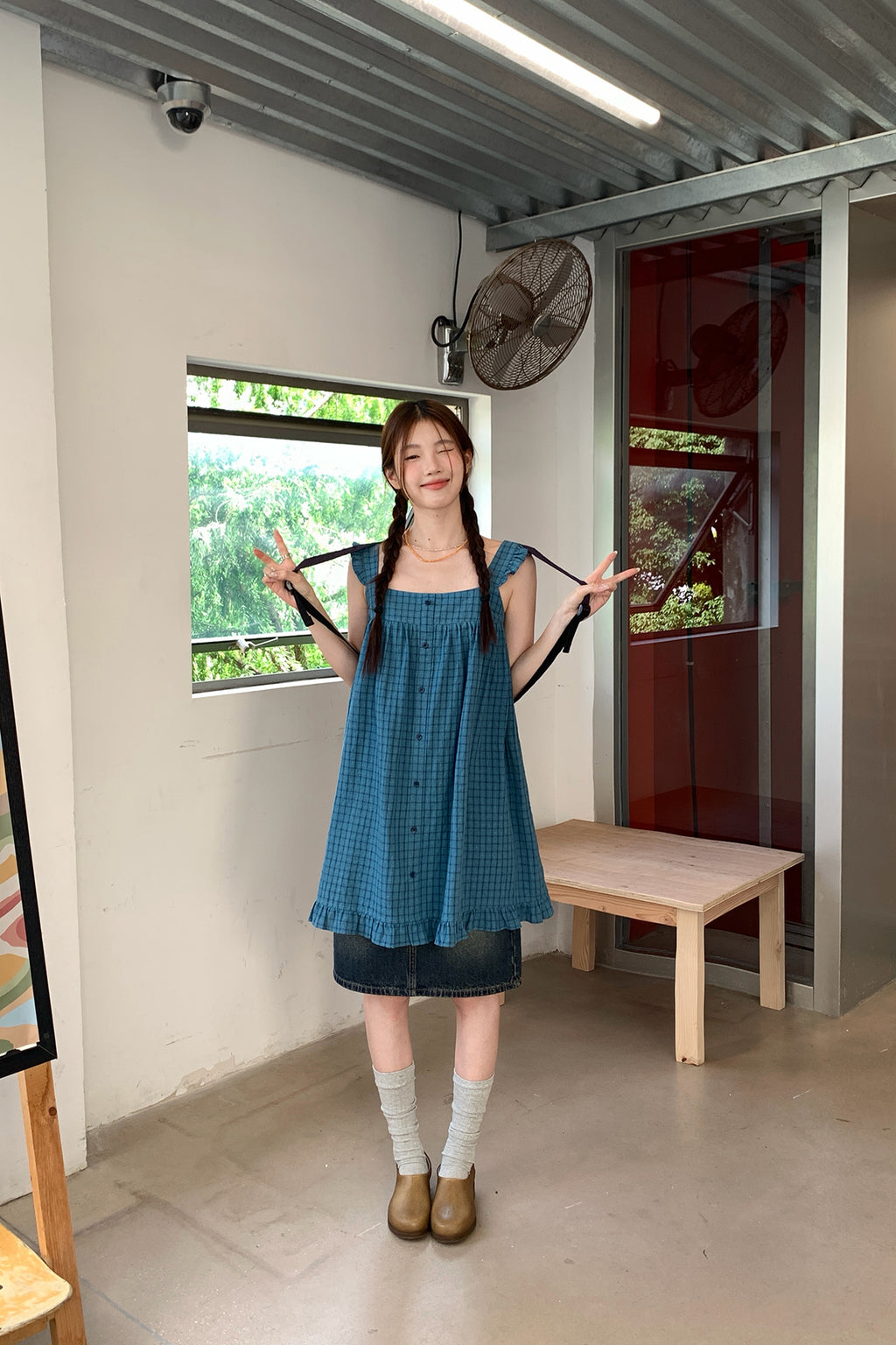 RAINYのガーリー感のある小飛袖キャミソールスカート26SC23836X
