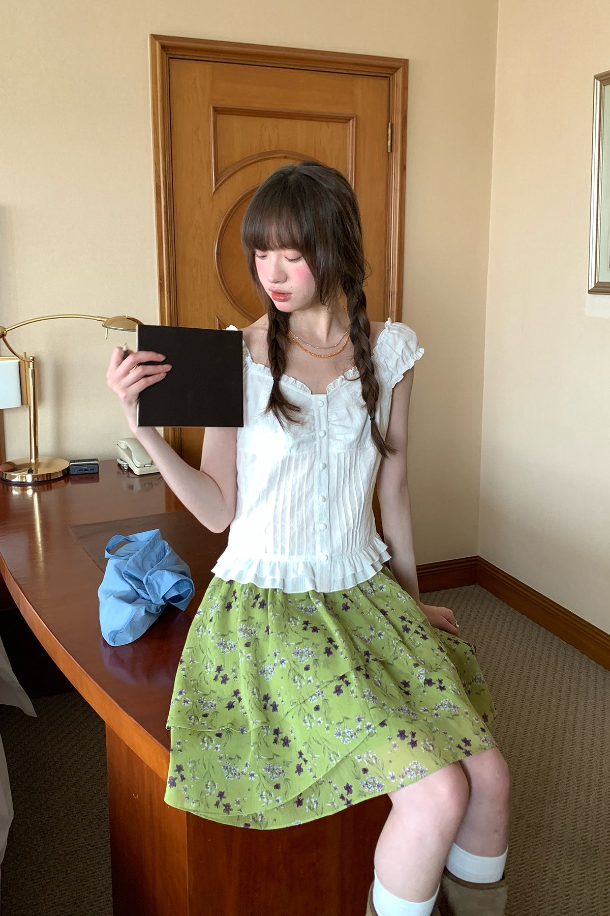 RAINYスウィートフィット少女感木耳もとブラウス26SA33685X