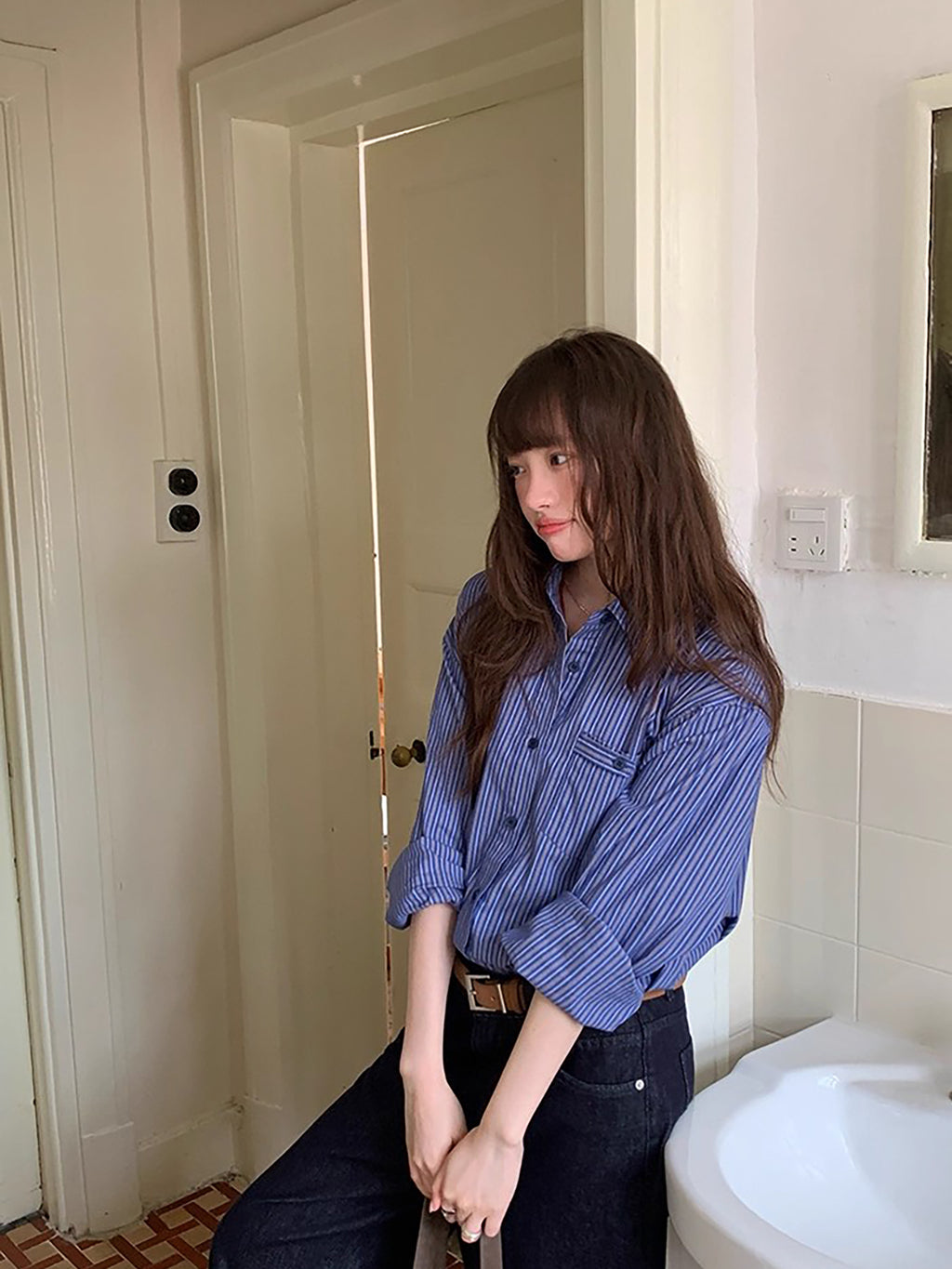 RAINY 韓国風 ゆったりめ ストライプ柄 長袖シャツ パッチポケット ドロップショルダー - 春秋に活躍する万能レトロブルーシャツ