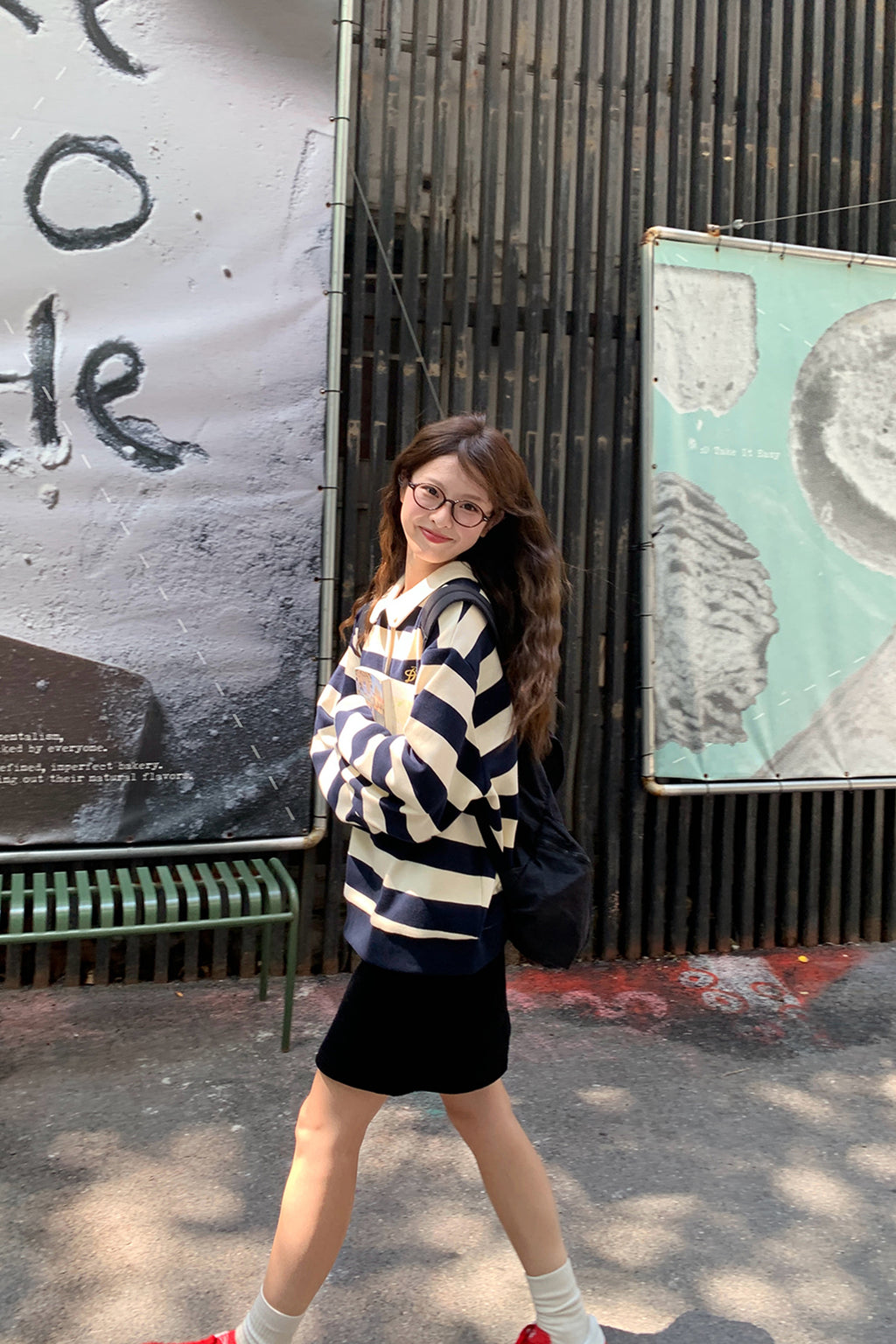 RAINY 칼리지풍 오픈칼라 올인원 스트라이프 폴로 셔츠 24FA62781T