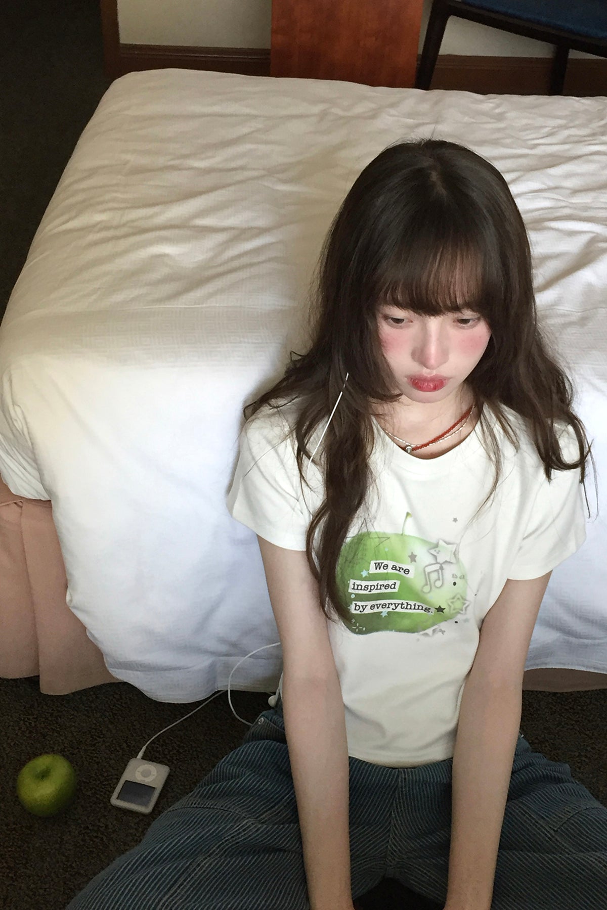 RAINY ショートネックランダムプリントTシャツ25SA23199Q