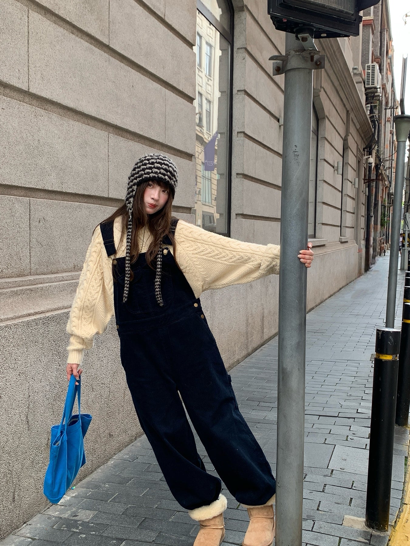 RAINYクルーネックの麻の花のゆったりセーター