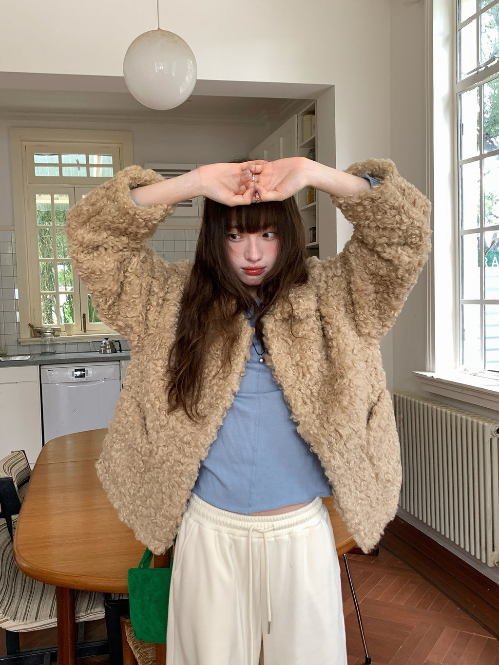 RAINY ゆったりとしたシンプルなショート丈ラムウール秋冬レディースレトロウール韓国風暖かいキルティングファーコート