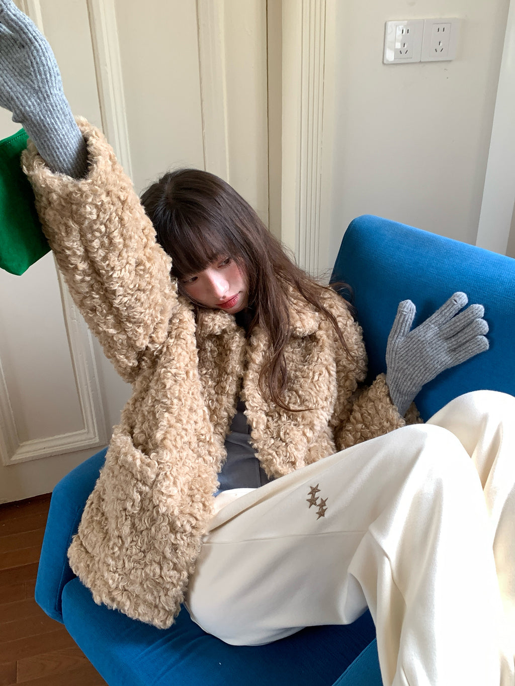 RAINY ゆったりとしたシンプルなショート丈ラムウール秋冬レディースレトロウール韓国風暖かいキルティングファーコート