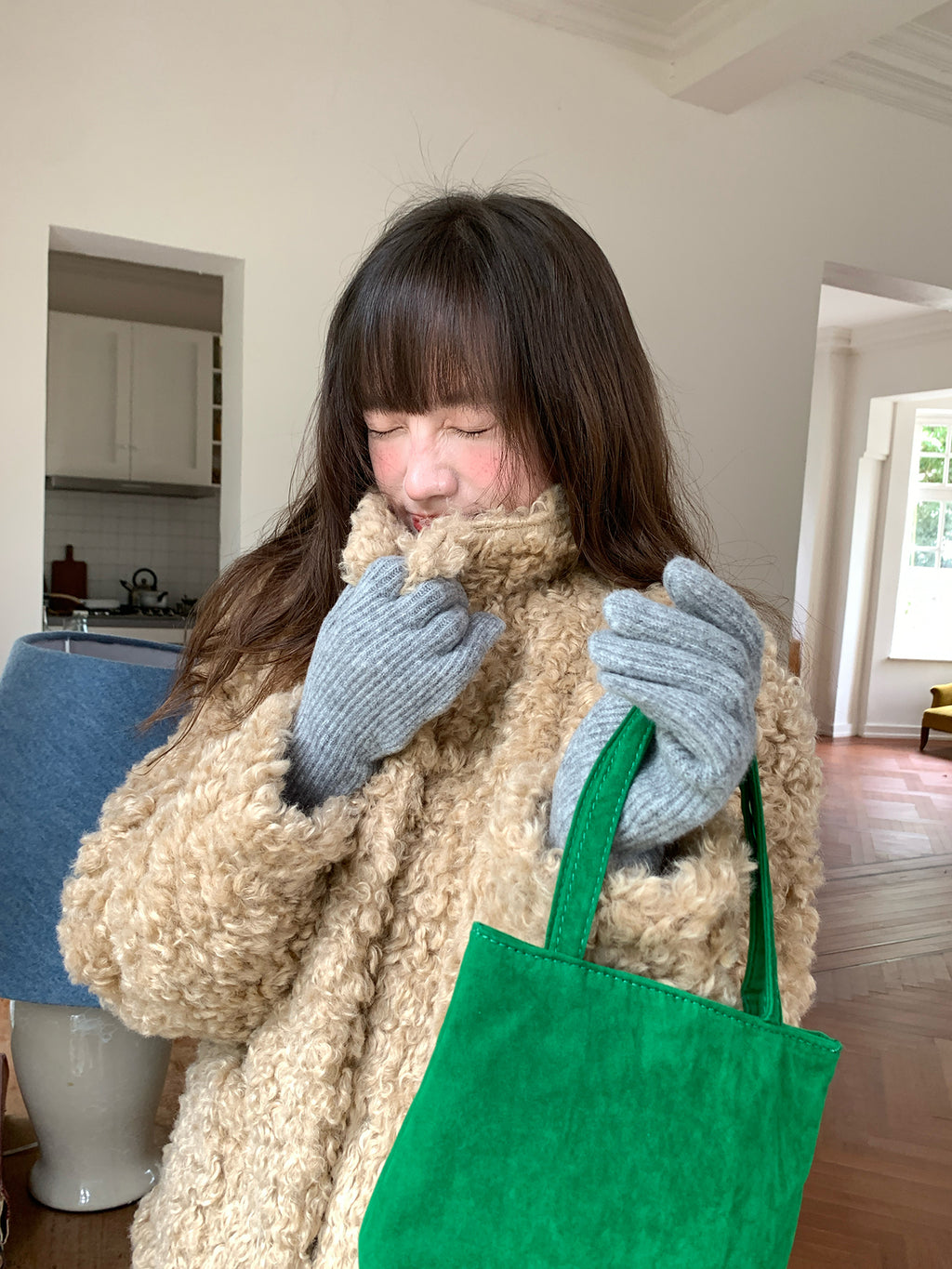 RAINY ゆったりとしたシンプルなショート丈ラムウール秋冬レディースレトロウール韓国風暖かいキルティングファーコート