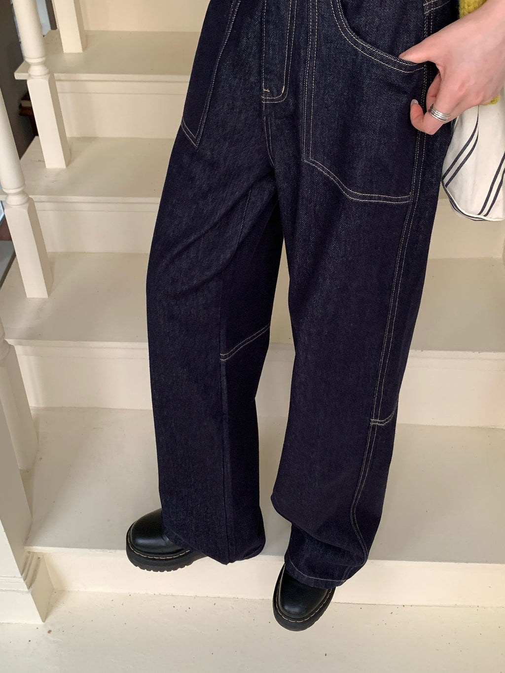RAINY 万能ルーズフィットジーンズ（トップステッチポケット付き）、秋冬レディースアメリカンスタイルレトロハイウエストワイドレッグパンツ