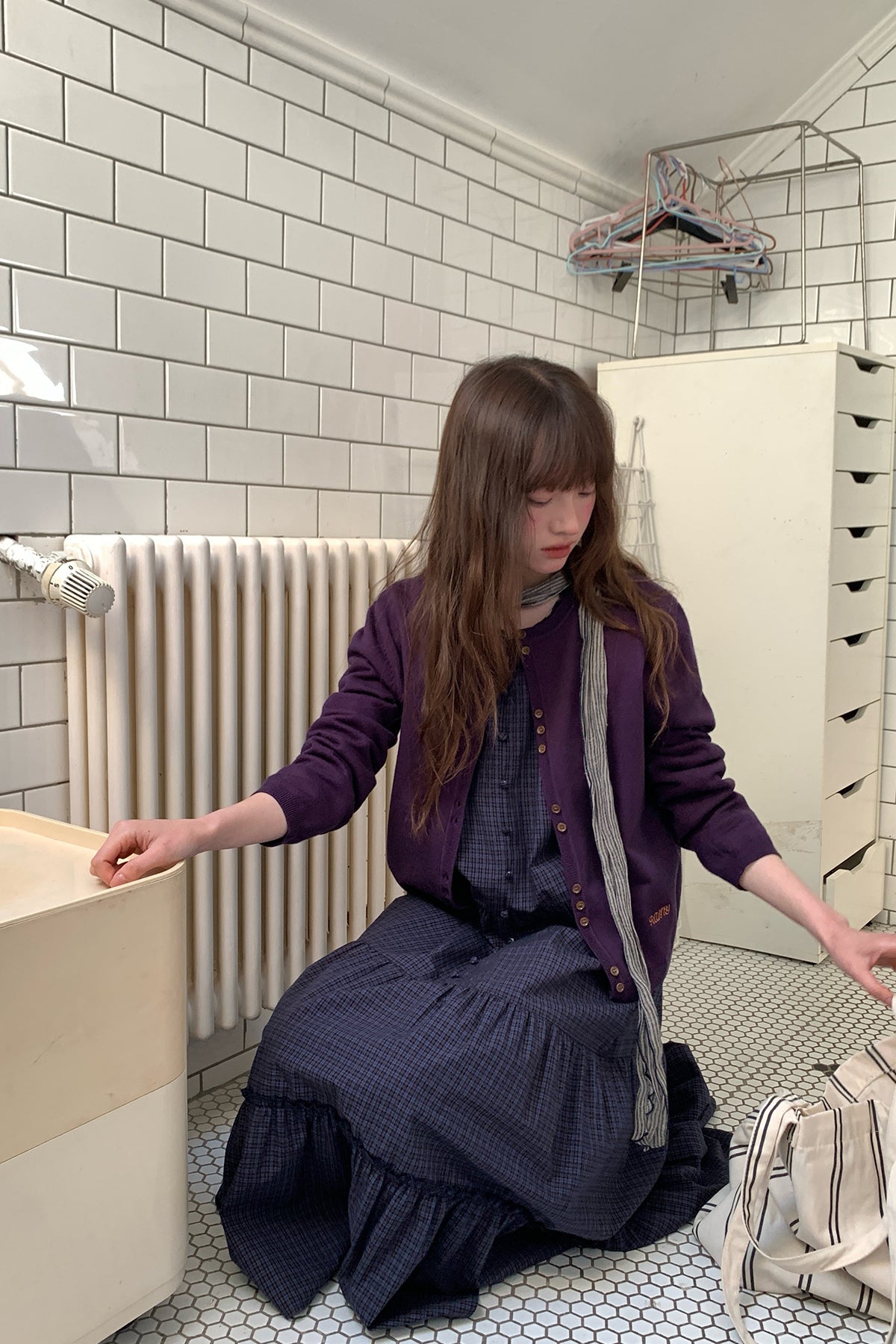 RAINY 100マイクロゆったりクルーネックニット26SG23641Y