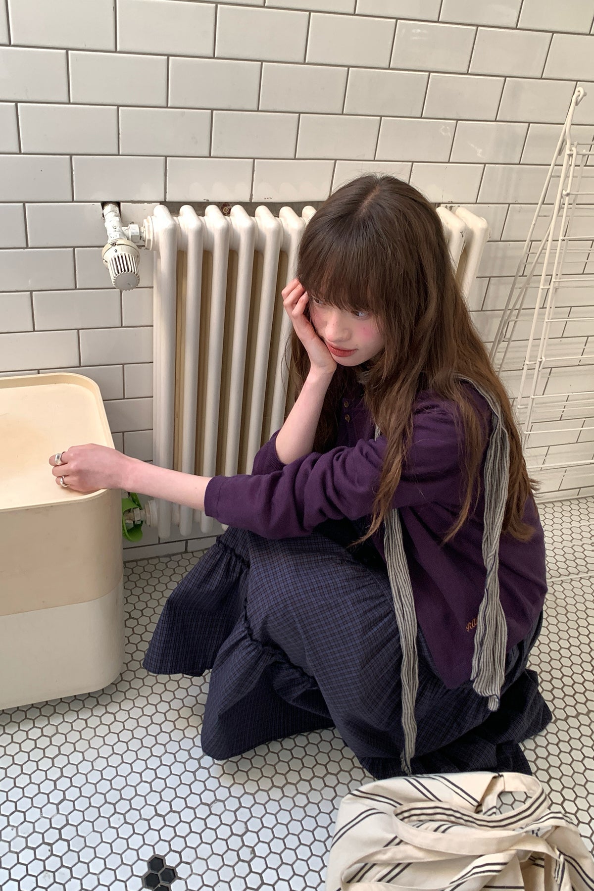 RAINY 100マイクロゆったりクルーネックニット26SG23641Y