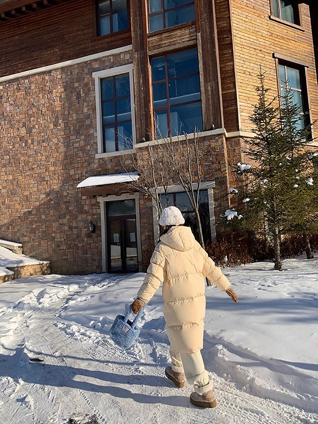 RAINY 软糯保暖防风连帽鼓鼓长款羽绒服冬季女抽绳90白鸭绒外套