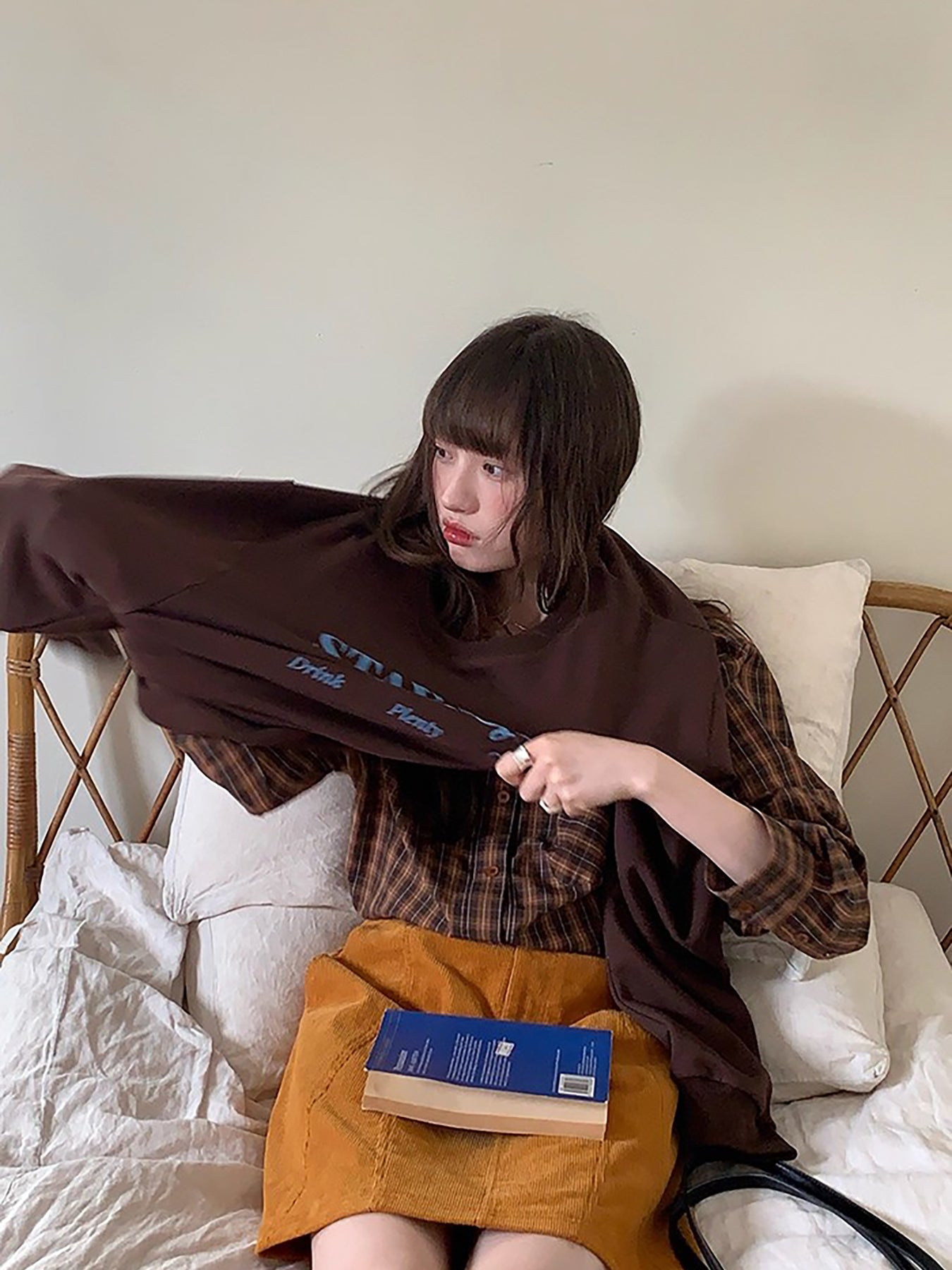 RAINY レトロコーデュロイミディスカート 春/秋 レディース ルーズフィット Aライン ハイウエスト ショートスカート 万能