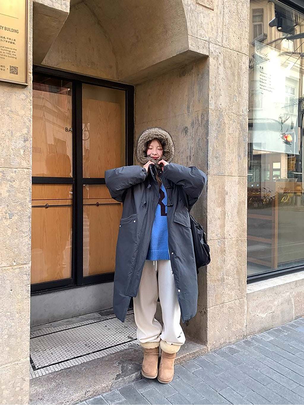 RAINY 韩系毛领连帽牛角扣羽绒服冬季女长款90白鸭绒纯色保暖外套