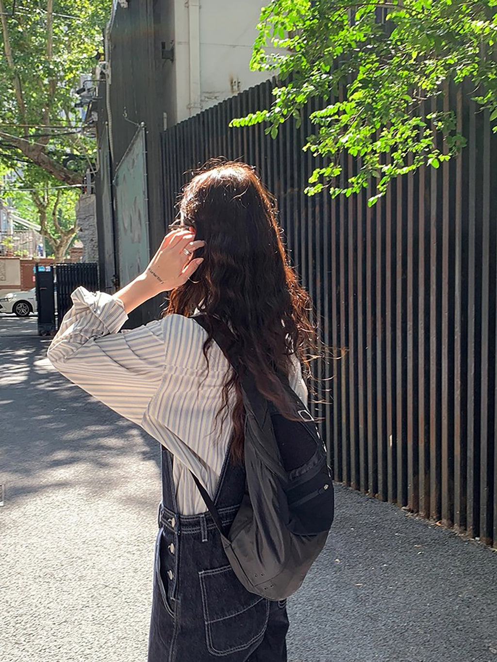 RAINY 韓国風 ゆったりめ ストライプ柄 長袖シャツ パッチポケット ドロップショルダー - 春秋に活躍する万能レトロブルーシャツ