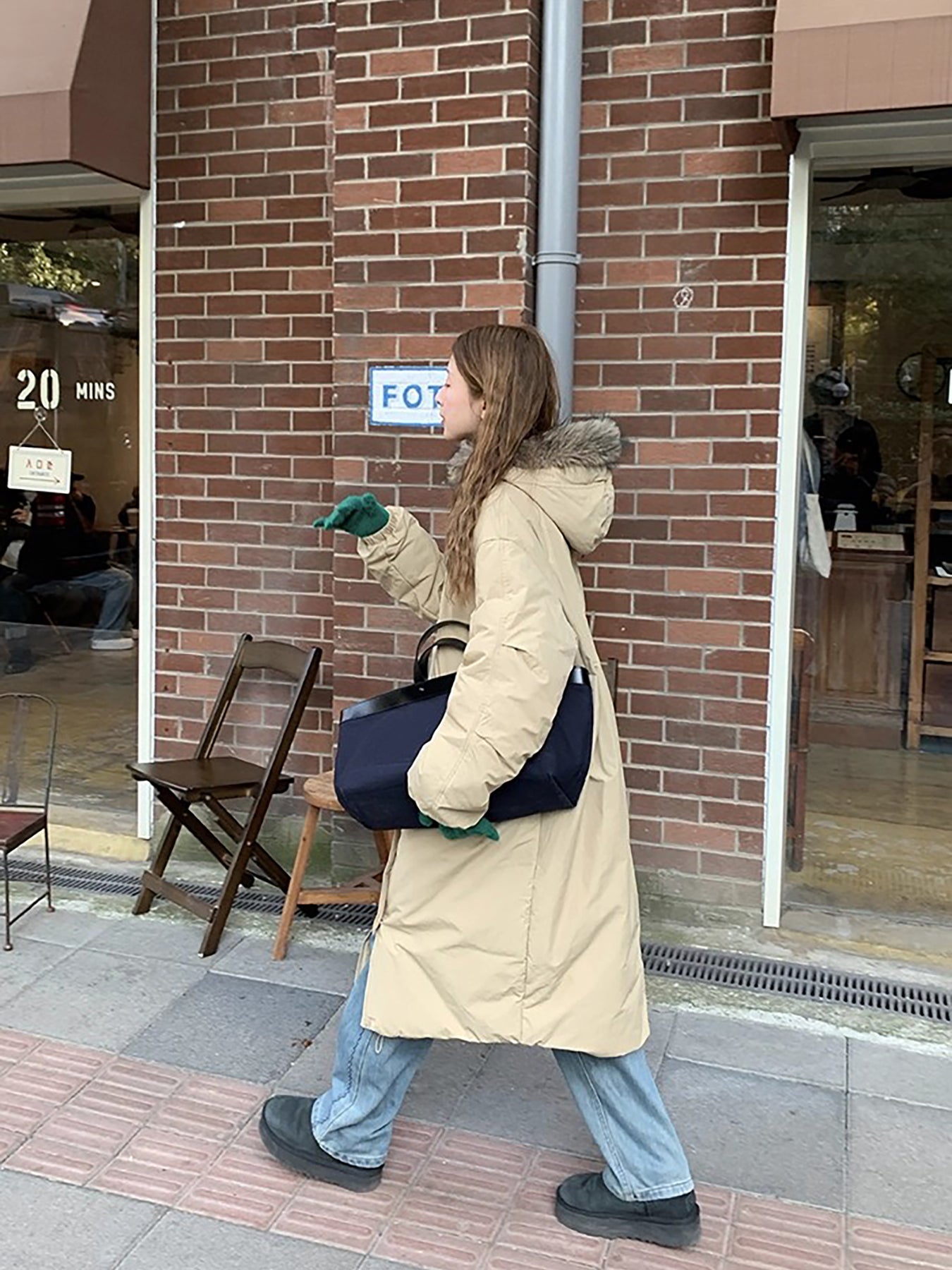 RAINY 韩系毛领连帽牛角扣羽绒服冬季女长款90白鸭绒纯色保暖外套